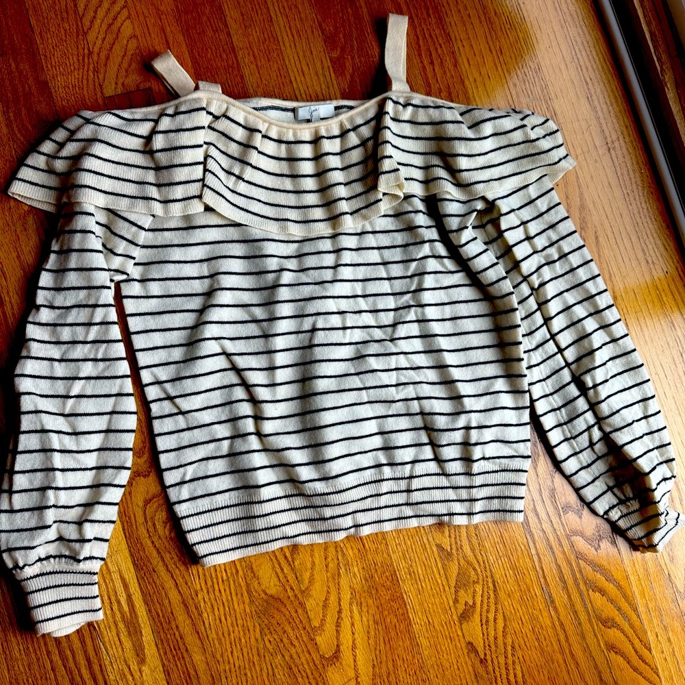 Joie -sweater size small.